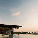 Downtown Penthouse With Private Pool, Rooftop Pool And Gym, Short Distance From Beaches, Restaurants & Nightlife