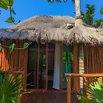 Stunning 6 Private Villas & Ph /Wifi/Ac/Pool/Gym.