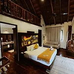 Casa Teka - Boutique & Cenote Hotel Tulum