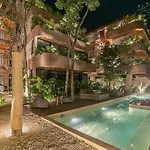 Zereno Club Access 4*