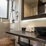 4bdr Luxury 2 Private Pools 10 Min & Zamna *