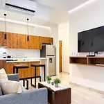 Apartment Aldea Zama King Bed Sofa Kitchen Full Gym Wifi Cinema