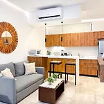 Aldea Zama King Bed Sofa Kitchen Full Gym Wifi Cinema