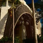 Apartment Downtown Penthouse With Private Pool, Rooftop Pool And Gym, Short Distance From Beaches, Restaurants & Nightlife