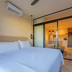 Luxury At Chichil Pool Gym Access Apartment *