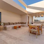 Luxury At Chichil Pool Gym Access