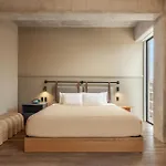 Hotel Moxy 3*