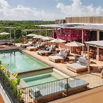 Moxy Hotel
