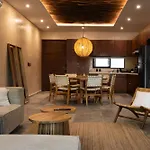 Stylish & Luxury Penthouse & Apartment, Private Pool, Private Hot Tub, Terrace And Roof At Jungle Apartamento *
