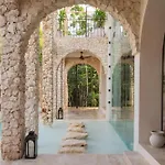 Casa Arka Fully Staffed - Jungle Palace Tulum