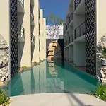 Swim Up Mizu 5 By Sandy Powerful Tulum