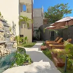 Swim Up Mizu 5 By Sandy Powerful * Tulum
