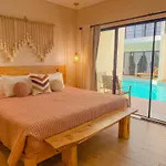 Apartment Swim Up Mizu 5 By Sandy Powerful *
