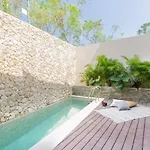 Stunning & Brand New 6 Pax Villa