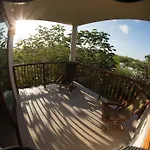Casa 4*