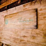 Casa 4*