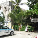 Hotel Andrea's 3*