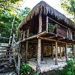 Escarabajo Rojo Bed & Breakfast Tulum
