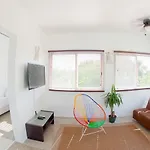 Mango Hotel