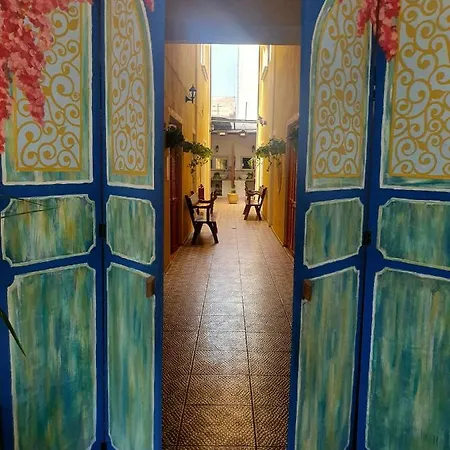 La Casona Hostal *