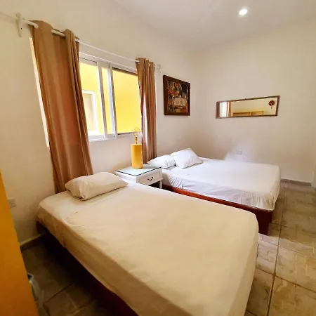 Hostal La Casona *