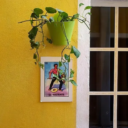 Hostal La Casona *