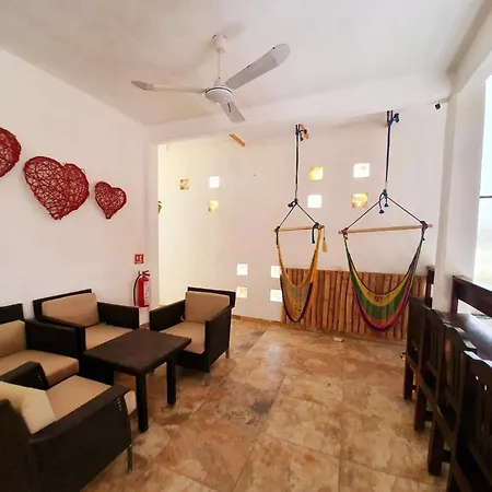 La Casona Hostal *