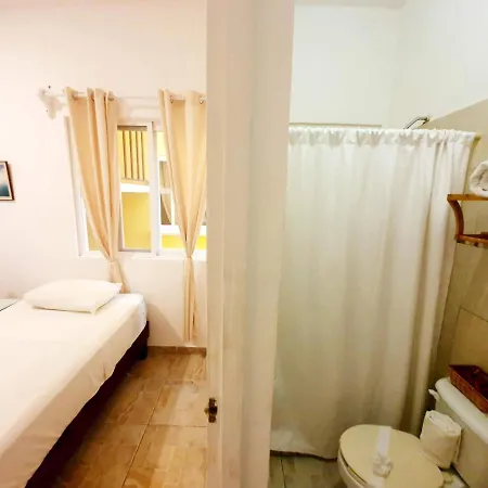 La Casona Hostal *