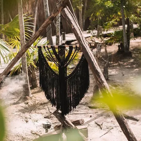 Uman Glamping & Cenote Luxury tent *