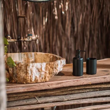 Uman Glamping & Cenote