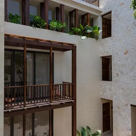 Hotel Unho 4*