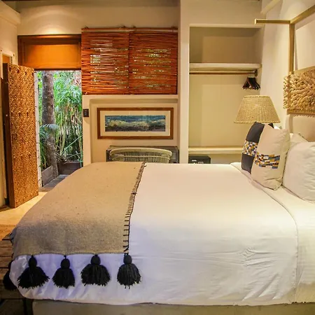 Orchid House Jungle Hotel
