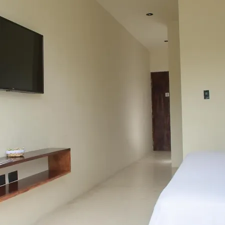 Hotel Moonshine & Tulum