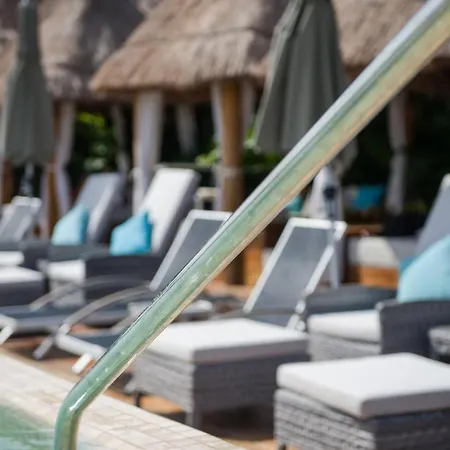Naay Curamoria Collection Tulum