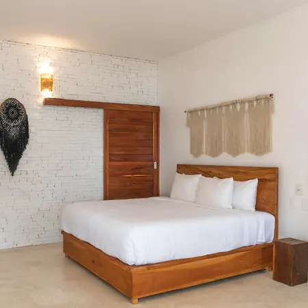 Amigos Boutique Hotel