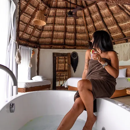 Amigos Boutique Hotel 4*