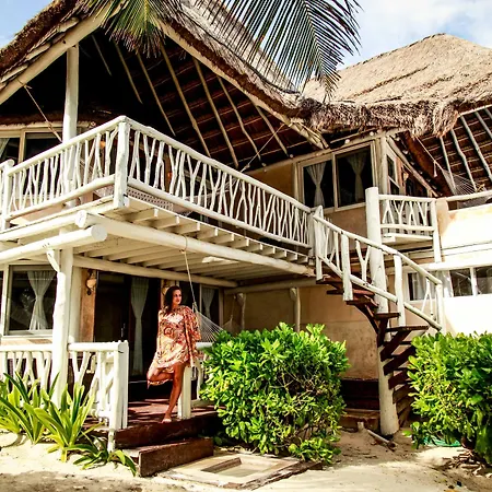 Estrellas - Located At The Party Zone Hotel Tulum