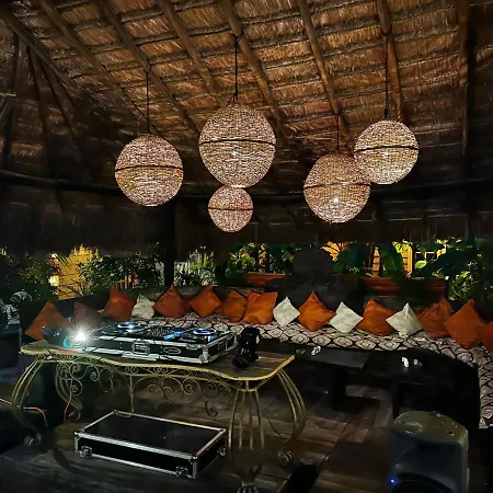 Luhme - Free Cenote Access Hotel *