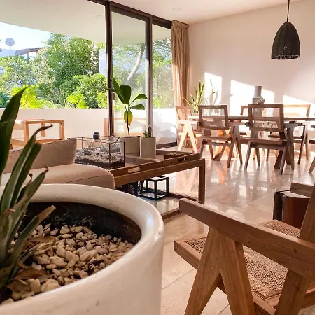 Omara Tulum