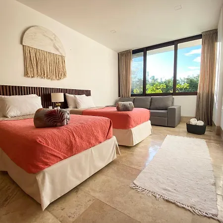 Omara Apartment *