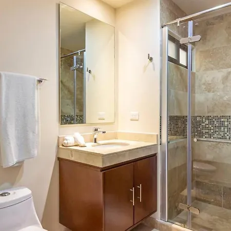 Chic Rooftop Ph, Private Pool, 1mi From The *