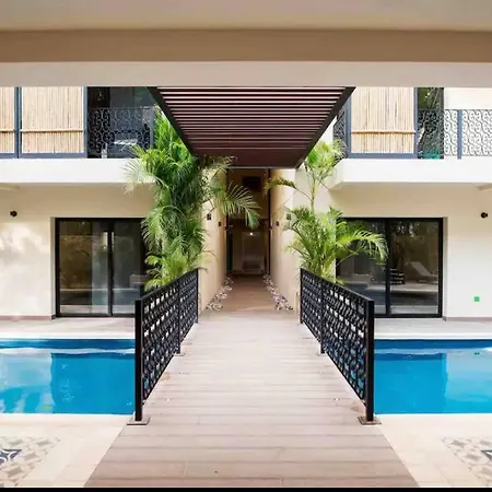 Apartment Chic Rooftop Ph, Private Pool, 1mi From The