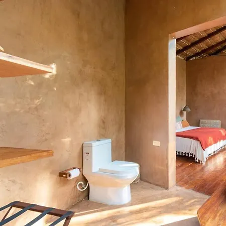 Ojo De Agua. Design+pool. Vive La Autentica Selva!