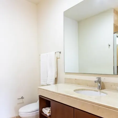 Chic Rooftop Ph, Private Pool, 1mi From The