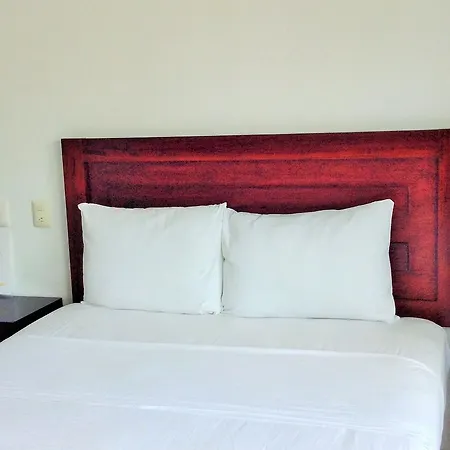 Malix Pek Tulum