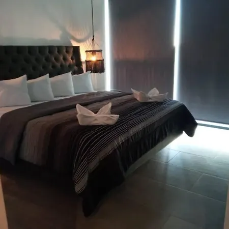 Apartment Dreamcatcher, Luxury With Pool. Gated.