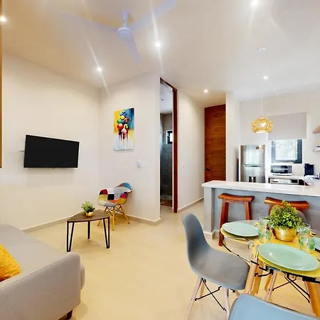Apartment Paraiso 8 *