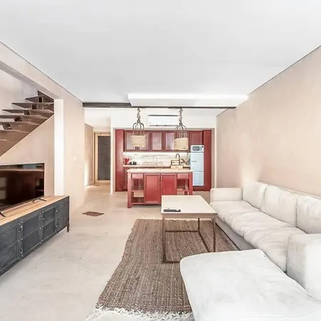 Deluxe 3br Near Ruins With Pool & Garden Apartment *