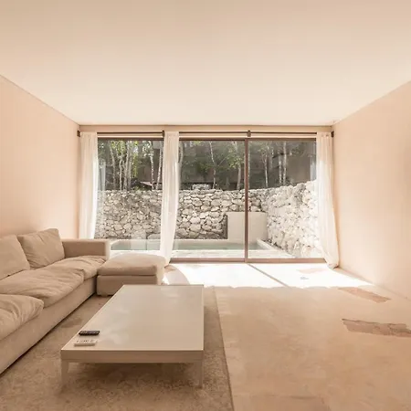 Luum Zama Private Pool, Chef, Mins To Beach
