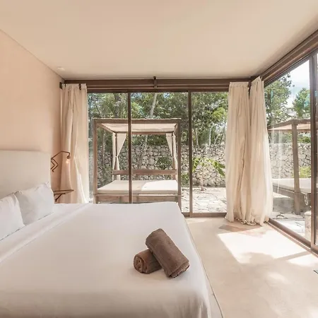 Luum Zama Private Pool, Chef, Mins To Beach Apartment